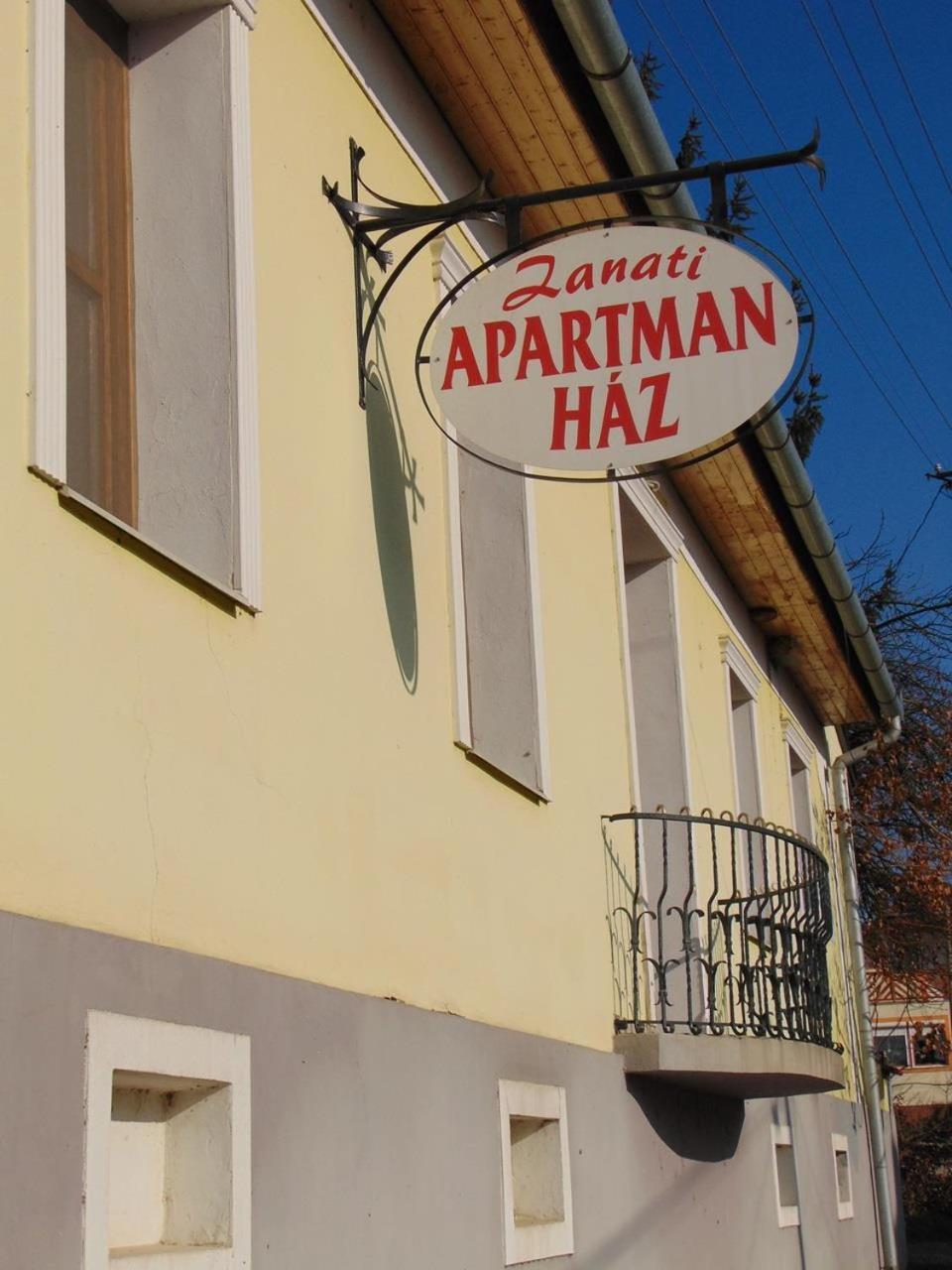 Zanati Apartmannház Nagykapornak Exteriér fotografie
