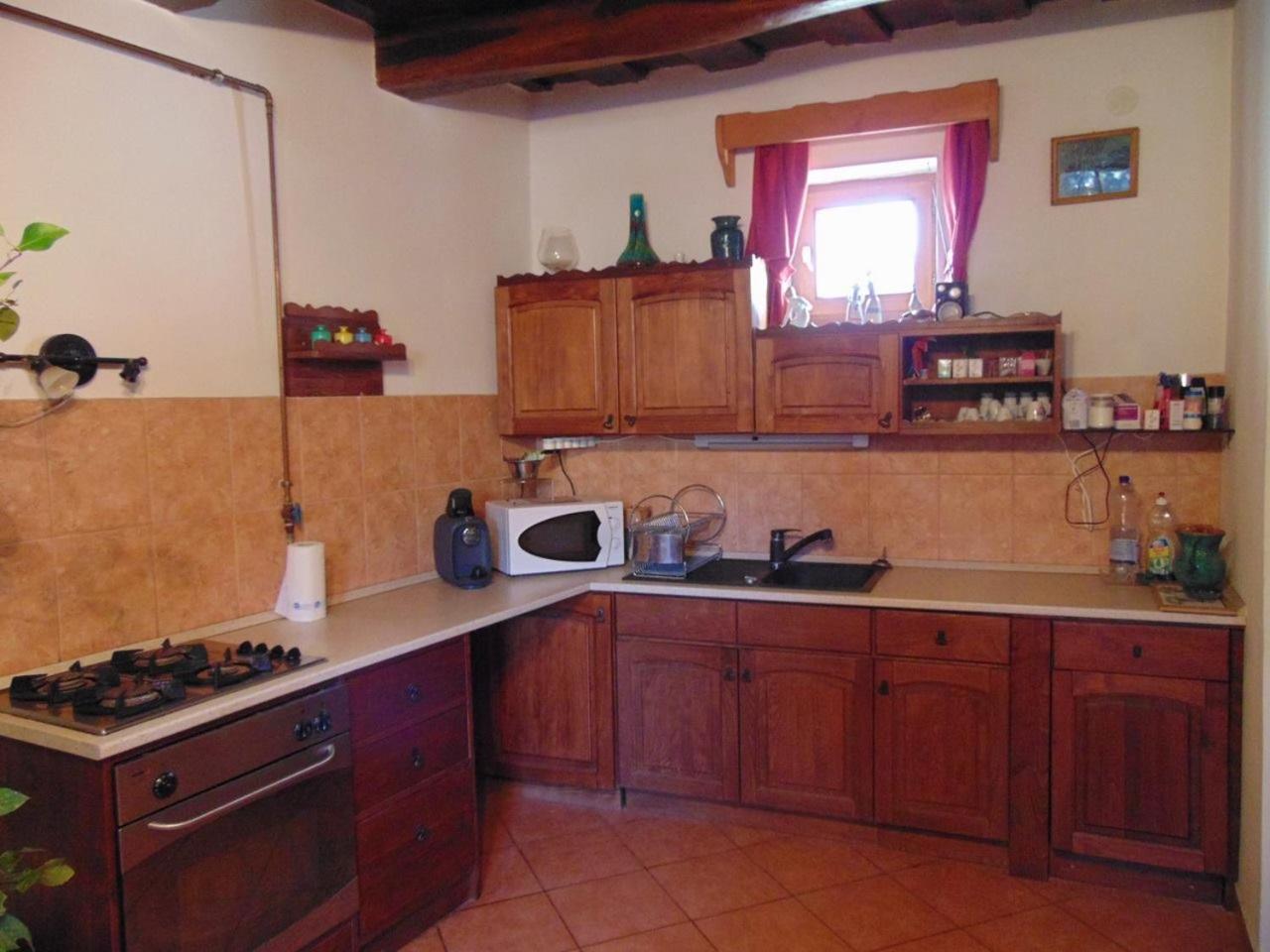 Zanati Apartmannház Nagykapornak Exteriér fotografie
